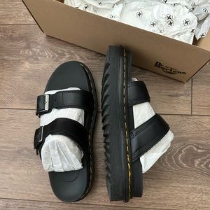 Dr. Martens Myles Size US 6